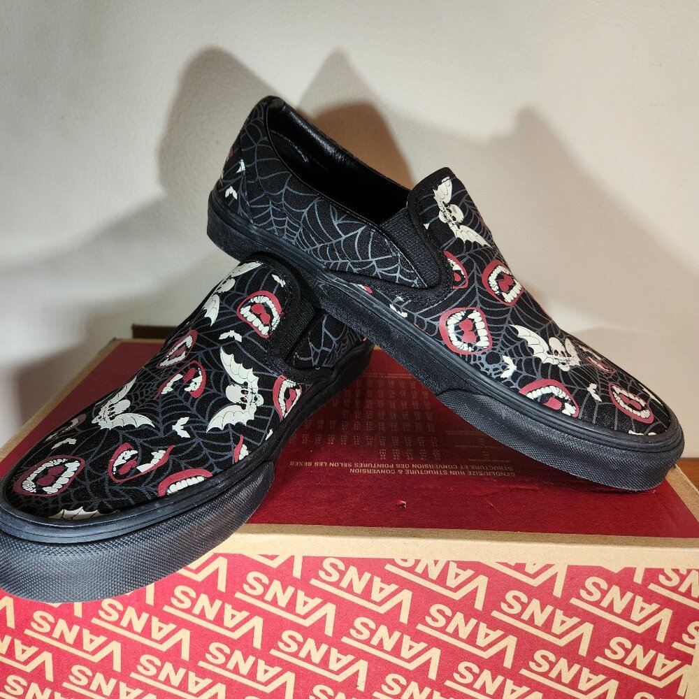 NWT VANS Classic Slip-on GLOW IN THE DARK Glow Frights Men Canvas Black (10.0) - Picture 5 of 16